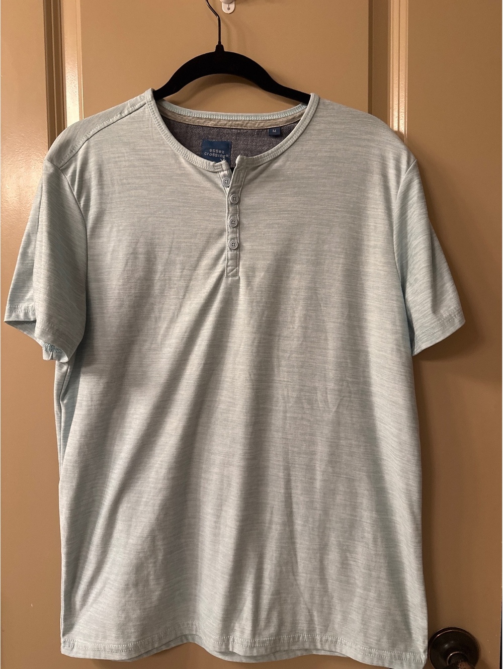 Essex Crossing Men's Light Blue Short Sleeve Henley Shirt Size Medium
